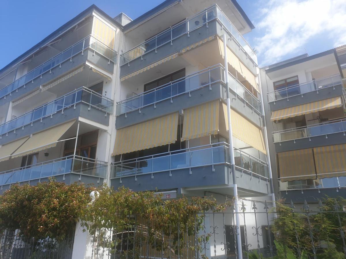 Chitamar Apartman Arona  Kültér fotó